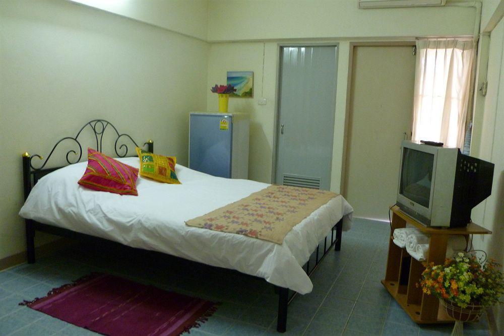 Thanapa Hotel Bangkok